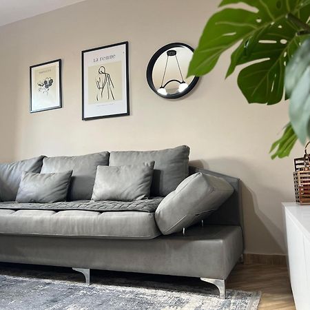 New Modern Tirana Apartment 외부 사진